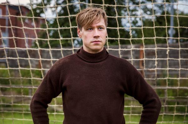Bild 1 von 1: Bert Trautmann (David Kross) möchte sich in England beweisen.