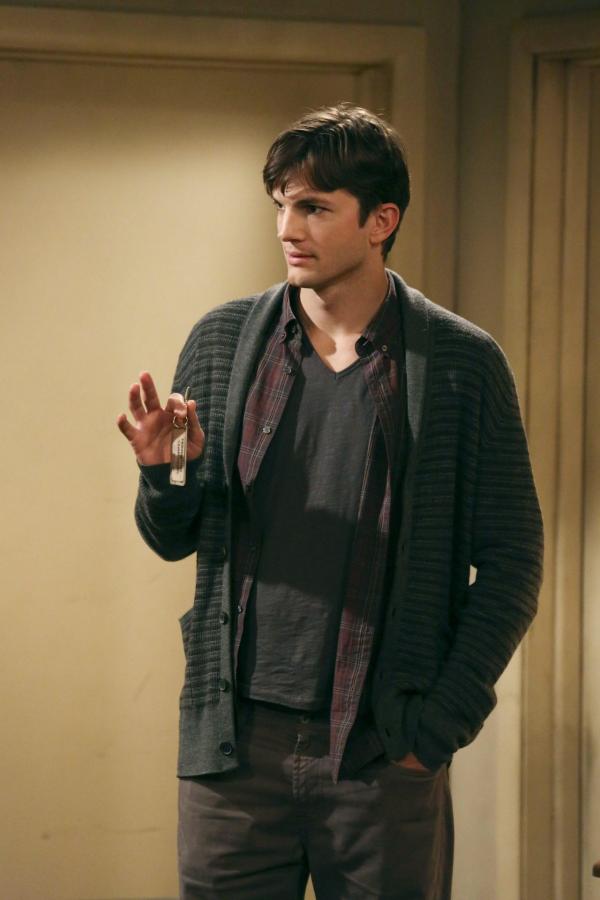 Bild 1 von 21: Wird von Larry verdächtigt, eine Affäre mit Lyndsey zu haben: Walden (Ashton Kutcher) ...