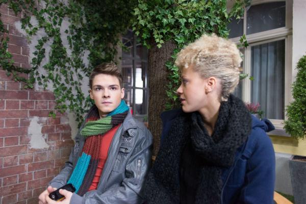 Bild 1 von 2: 