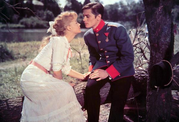 Bild 1 von 7: Im Bild: Romy Schneider und Alain Delon in dem Film \