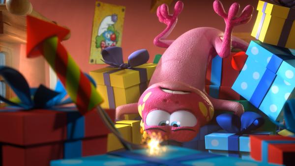 Bild 1 von 6: Beauty löst als feuerspeiender Salamander Unheil im Dorf aus.