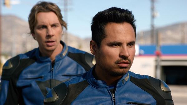 Bild 1 von 11: Jon Baker (Dax Shepard, l.); Frank \