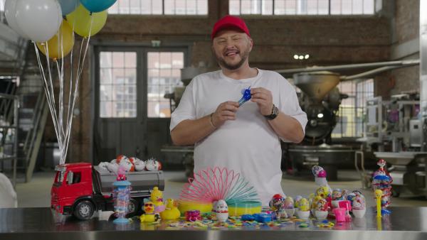 Bild 1 von 8: Die Lebensmittelindustrie lockt mit bunter Werbung, schönen Packungen und einer riesigen Auswahl. Produktentwickler Sebastian Lege deckt auf, was wirklich dahintersteckt.