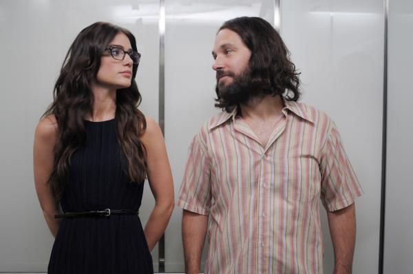 Bild 1 von 8: Lady Arabella (Janet Montgomery, l.); Ned (Paul Rudd, r.)