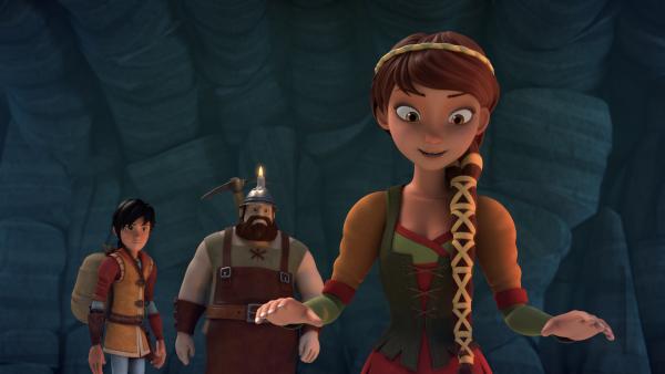 Bild 1 von 1: Leo, Forscher Vanoccio und Lisa finden Fossilien in einer Höhle.