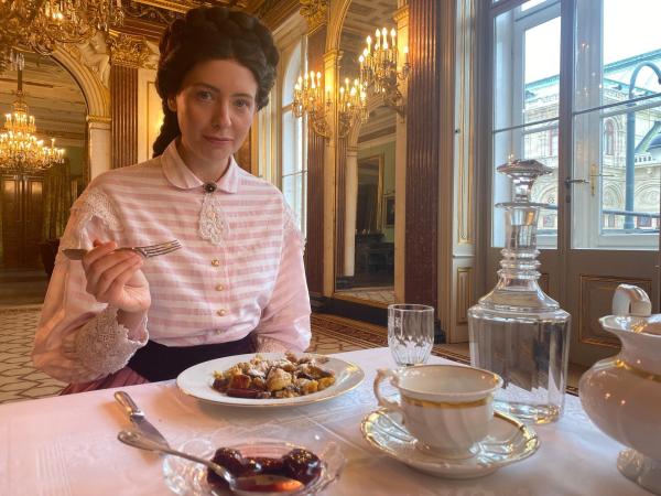 Bild 1 von 4: Im Bild: Nachgestellte Szene: Sisi.