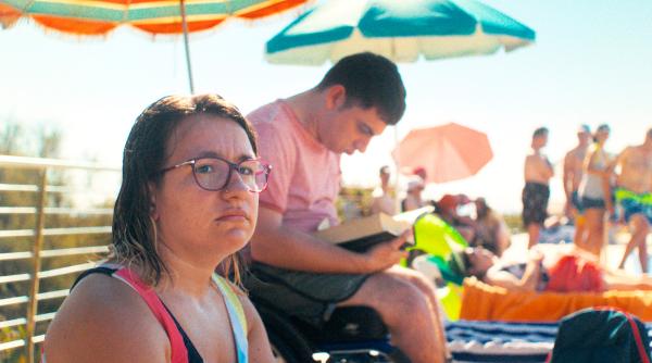 Bild 1 von 4: Maria (Andrea Álvarez) wünscht sich ein Kind.