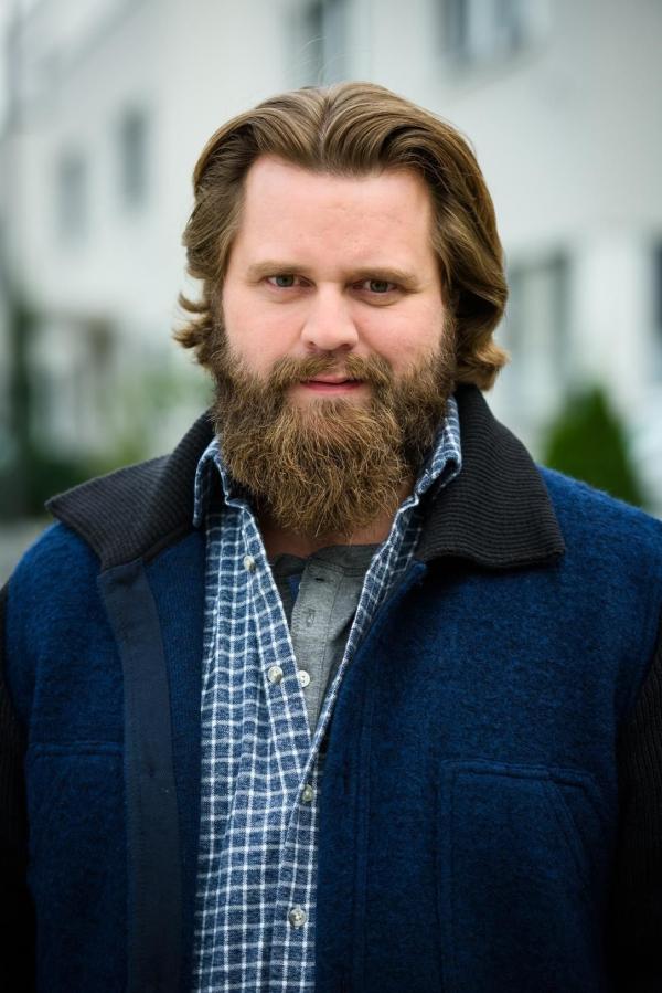 Bild 1 von 17: (2. Staffel) - Knallerkerle: Antoine Monot jr. schlüpft in die unterschiedlichsten Rollen und bringt peinliche und skurrile Momente aus dem Alltag auf den Punkt ...