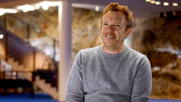 Bild 1 von 13: Im Bild: Dirigent Daniel Harding spricht im Interview über seine künstlerische Zusammenarbeit mit Sir Simon Rattle.
