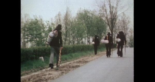 Bild 1 von 2: Stock und Hut stehen ihnen gut: Handwerker auf der Walz.