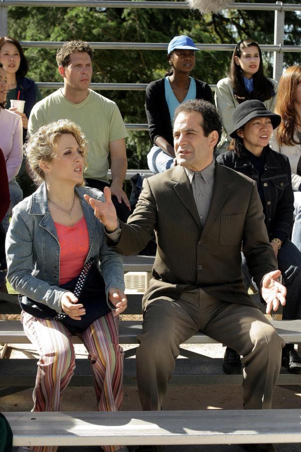 Bild 1 von 11: Im Bild: Bitty Schram (Sharona Fleming), Tony Shalhoub (Adrian Monk).