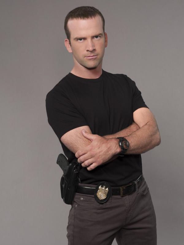 Bild 1 von 21: (1. Staffel) - Klärt Verbrechen auf seine ganz eigene Weise auf: Special Agent Lasalle (Lucas Black) ...