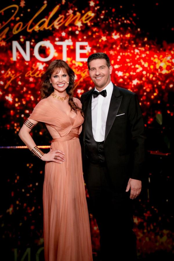 Bild 1 von 11: Im Bild: Leona König, Norbert Oberhauser.