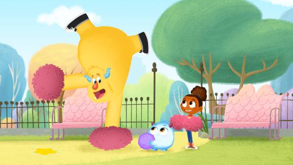 Bild 1 von 8: Roy motiviert Snugs, Fusselball zu üben.