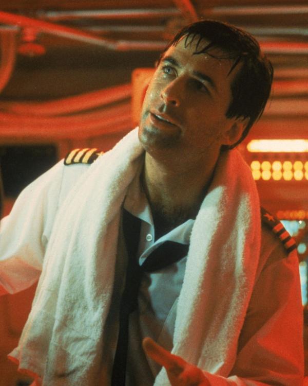 Bild 1 von 8: CIA-Agent Jack Ryan (Alec Baldwin) kann nicht glauben, dass \