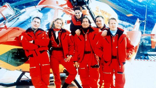 Bild 1 von 14: Im Bild (v.li.): Wolfgang Krewe (Ralf Staller), Anja Freese (Dr. Gabriele Kollmann), Sabine Petzl (Biggi Schwerin), Rainer Grenkowitz (Dr. Michael Lüdwitz), Manfred Stücklschwaiger (Thomas Wächter), Serge Falck (Peter Berger).