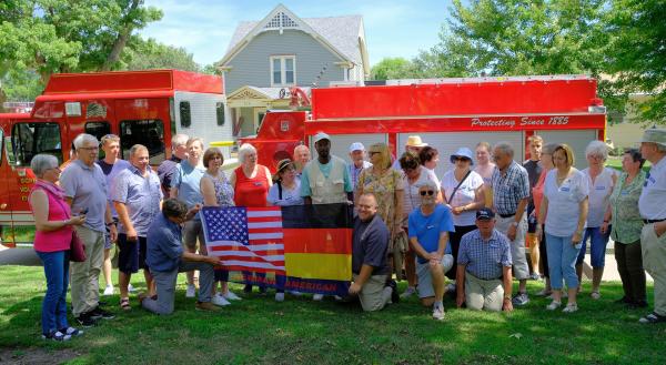 Bild 1 von 1: Die Reisegruppe zu Gast in Scribner, Nebraska. Ein kleiner Ort mit viel norddeutscher Geschichte.
