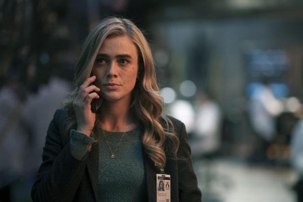 Bild 1 von 8: Michaela Stone (Melissa Roxburgh)