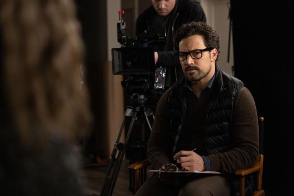 Bild 1 von 7: Cole Ellis (Giacomo Gianniotti)