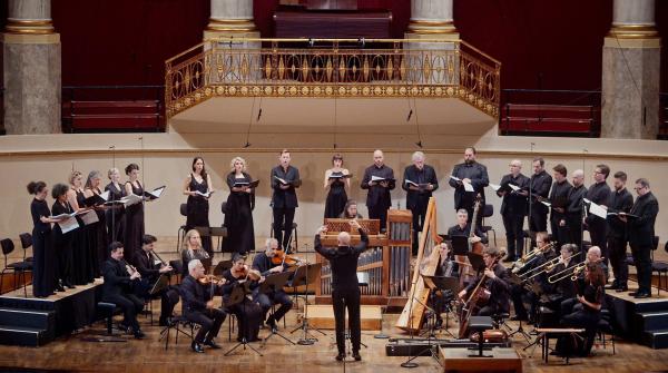 Bild 1 von 1: Das Ensemble La Fonte Musica (Foto) präsentierte im Wormser Dom die Marienvesper von Claudio Monteverdi. Sie gilt als Summa und Vermächtnis von Monteverdis geistlicher Musik.