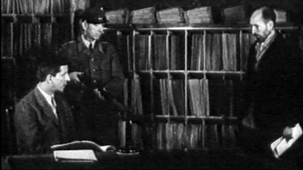 Bild 1 von 5: Im Bild:  Dürmaier Verhör 1945.