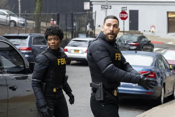 Bild 1 von 10: Tiffany Wallace (Katherine Renee Kane, l.); Omar Adom (Zeeko Zaki, r.)