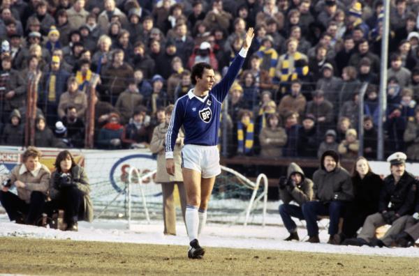 Bild 1 von 4: Franz Beckenbauer im Trikot des ?Hamburger Sport-Vereins?