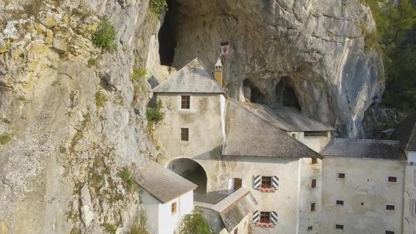 Bild 1 von 5: Wilde Schlösser