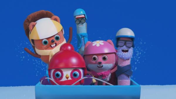 Bild 1 von 3: Beccas Bande und Onkel Nett im Expeditions-Schlitten zum Nordpol