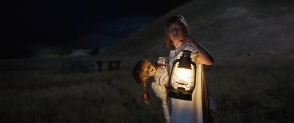 Bild 1 von 10: Linda (Lulu Wilson)