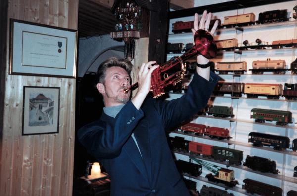Bild 1 von 4: David Bowie, einer der erfolgreichsten Pop- und Rockmusiker, lebte mehrere Jahre in Montreux.