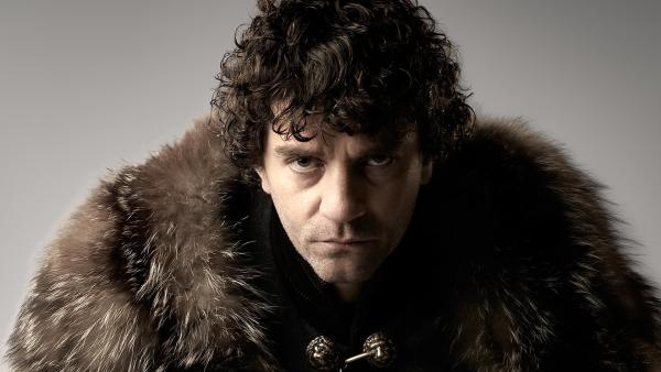 Bild 1 von 13: Lord Warwick (James Frain)