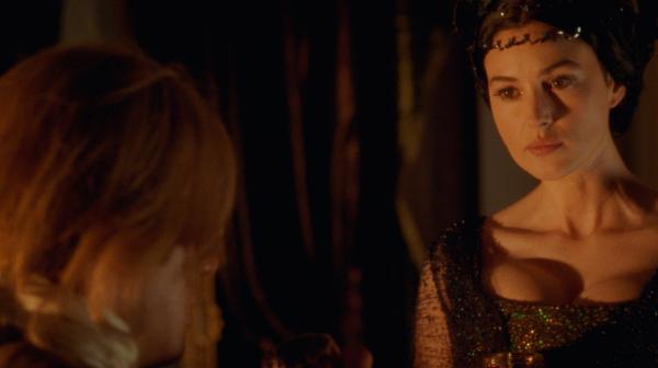 Bild 1 von 7: Sylvia (Monica Bellucci).