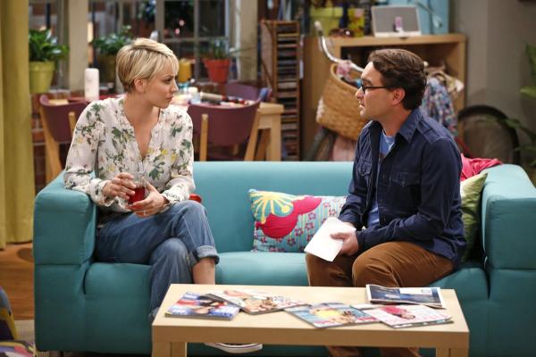 Bild 1 von 29: Geraten wegen Geld in Streit: Penny (Kaley Cuoco, l.) und Leonard (Johnny Galecki, r.) ...