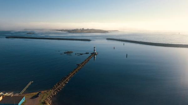 Bild 1 von 6: Die verlassene Fischerinsel Ile aux Marins liegt nur wenige Kilometer vor der Hafenstadt Saint-Pierre.