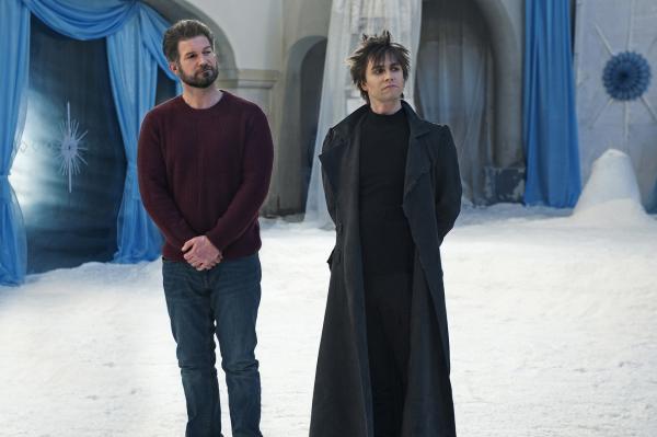 Bild 1 von 4: Sascha (Simon Böer) und Ruprecht (Björn Harras) müssen drei weihnachtliche Prüfungen bestehen. Wer als Gewinner daraus hervorgeht, ist der wahre Weihnachtsmann.