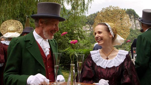 Bild 1 von 6: Im Bild: Michael Selb und Esther-Martina Greub von der Trachtengruppe Feldkirch.