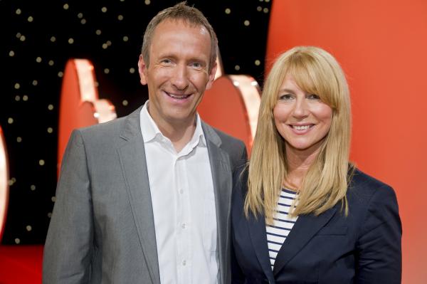 Bild 1 von 3: Moderator Tilmann Schöberl und Susi Müller, die Stimme von \
