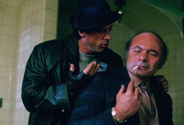 Bild 1 von 7: Rocky Balboa (Sylvester Stallone, l.); Paulie (Burt Young, r.)