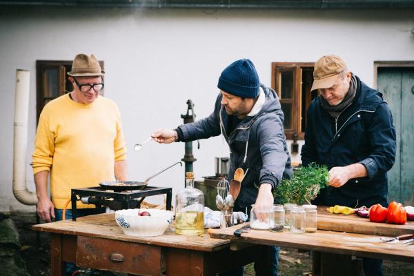 Bild 1 von 39: Im Bild: Thomas Nowak (Koch), Ingo Pertramer (Fotograf), Florian Holzer (Gastronomiekritiker).