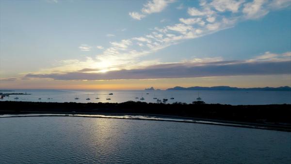 Bild 1 von 8: Im Bild: Abendstimmung auf Formentera.