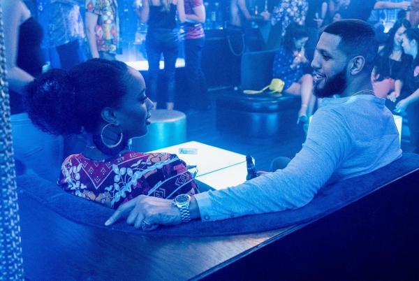 Bild 1 von 10: Im Bild: Zuri Adele (Malika Williams), Sarunas Jackson (Isaac Hall).