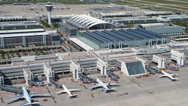 Bild 1 von 1: Der Flughafen \