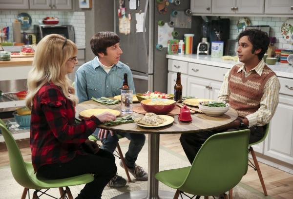 Bild 1 von 10: (v.l.n.r.) Bernadette (Melissa Rauch); Howard Wolowitz (Simon Helberg); Rajesh Koothrappali (Kunal Nayyar)