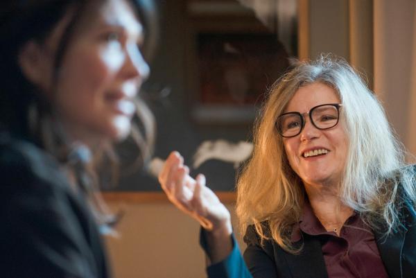 Bild 1 von 7: Im Bild: Iris Berben und Barbara Sukowa in der Deutsche Filmakademie, Berlin, 2023.