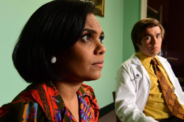 Bild 1 von 5: Martha (Miranda Tapsell)