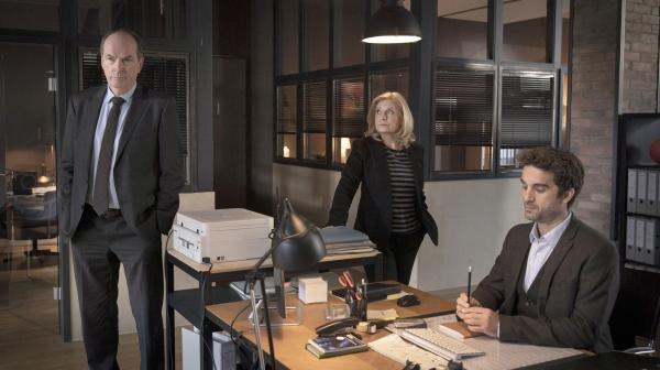 Bild 1 von 8: (v.l.n.r.) Markus (Herbert Knaup); Isa (Sabine Postel); Thomas (Oliver Wnuk)