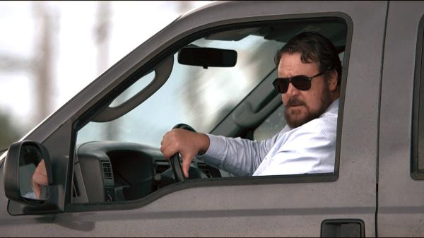 Bild 1 von 6: Entschlossen heftet sich der Fremde (Russel Crowe) an Rachels Fersen, um ihr eine Reihe von Lektionen zu erteilen, die sie so schnell nicht vergessen wird...