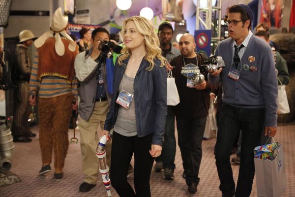 Bild 1 von 22: Eigentlich sind solche Conventions nicht Brittas (Gillian Jacobs, M.) Ding ...