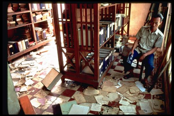 Bild 1 von 3: Weltweit gibt es verschiedene Regionen, die wegen Krieg, politischen Instabilitäten und unpassierbaren Landschaften nicht erforscht werden können. Auf diesen \